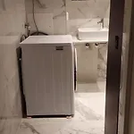In Easy Accessible New Near Stave Church Apartamento *